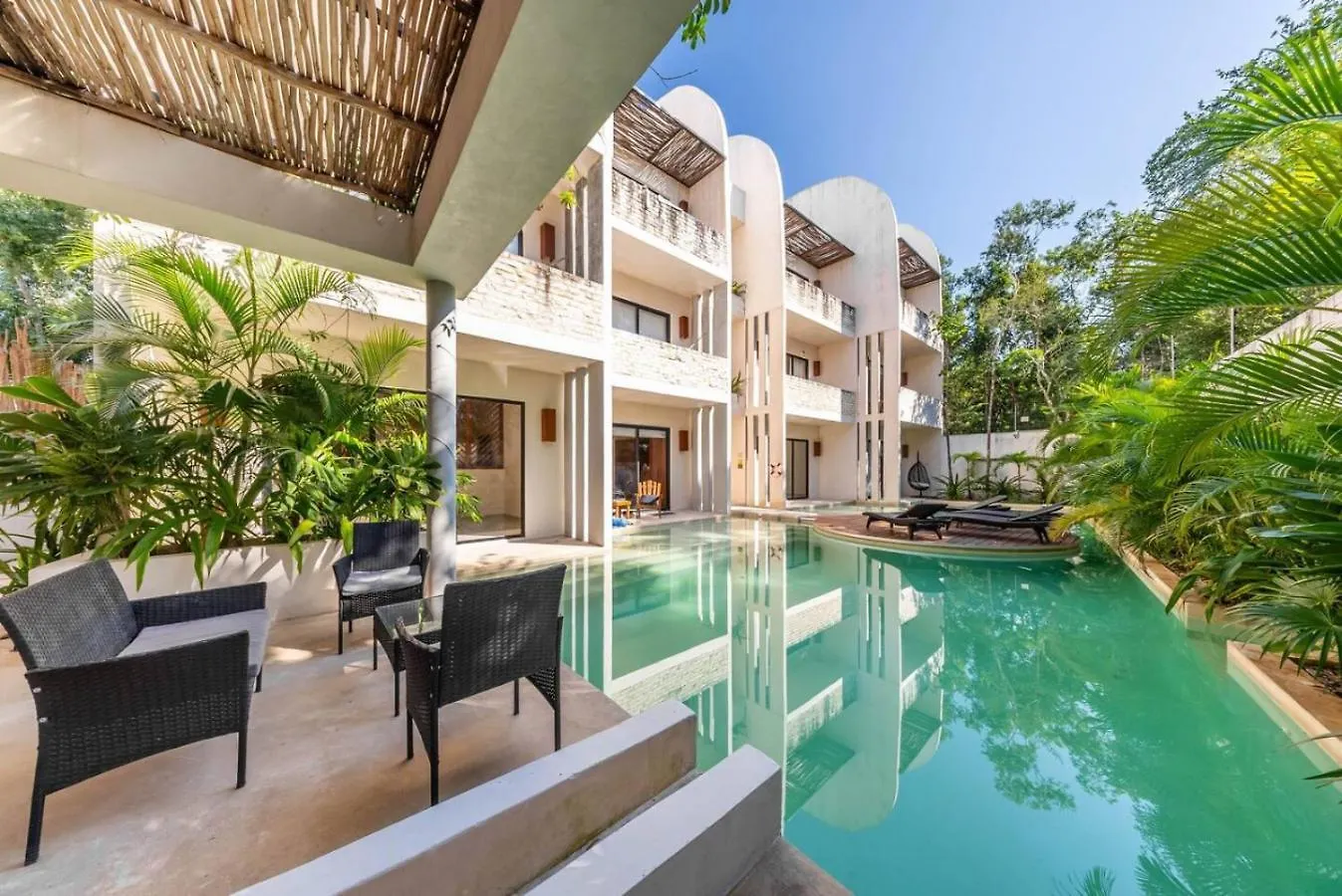 Apartment 1 Bedroom With Rooftop Pool In Tulum Jungle At Paraiso